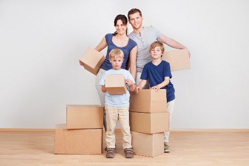 Furniture loading and transport for removals in France