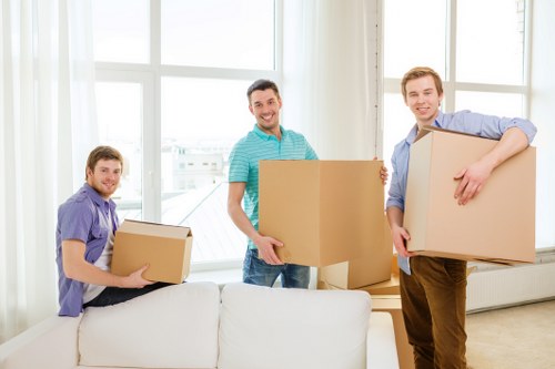 Apartment moving service in a French city with access challenges