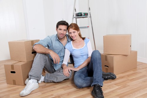 Local movers handling a retail premises relocation with access planning in France