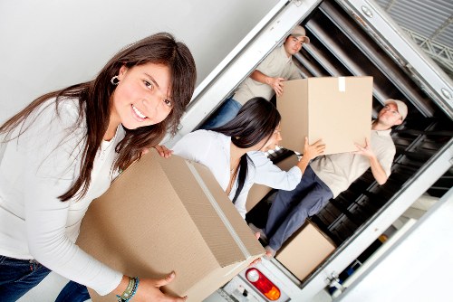 Residential removals van service for apartments and homes in France