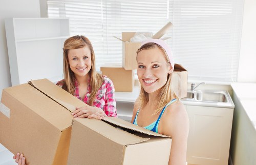 A smooth relocation process representing removals France